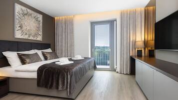 Classic Double Room, 1 Bedroom, Courtyard View | Laptop workspace, blackout curtains, free WiFi