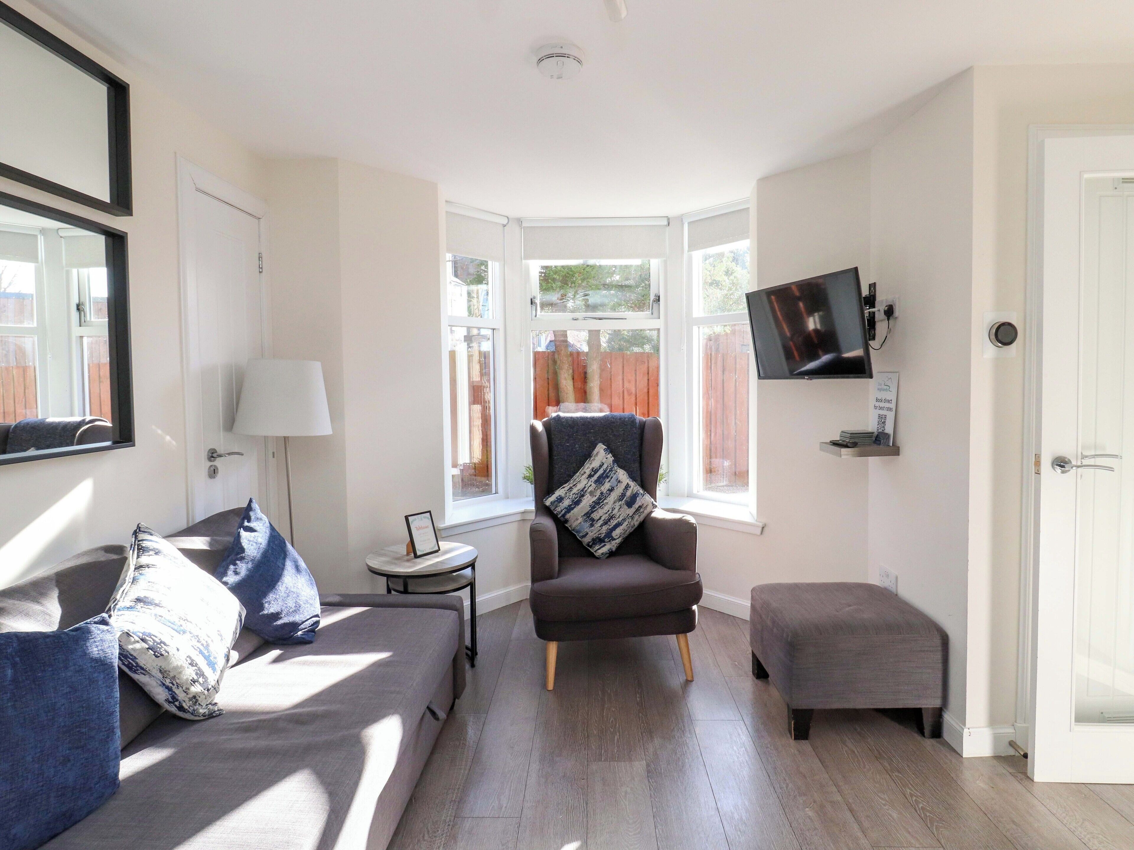 Cottage | Living area