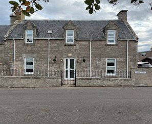 Exterior - 1 Links Place (Nairn)