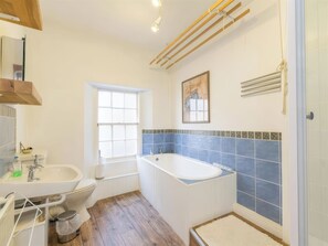 Shower - River Cottage (Inverness)