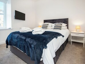 3 bedrooms, individually decorated, individually furnished, free WiFi