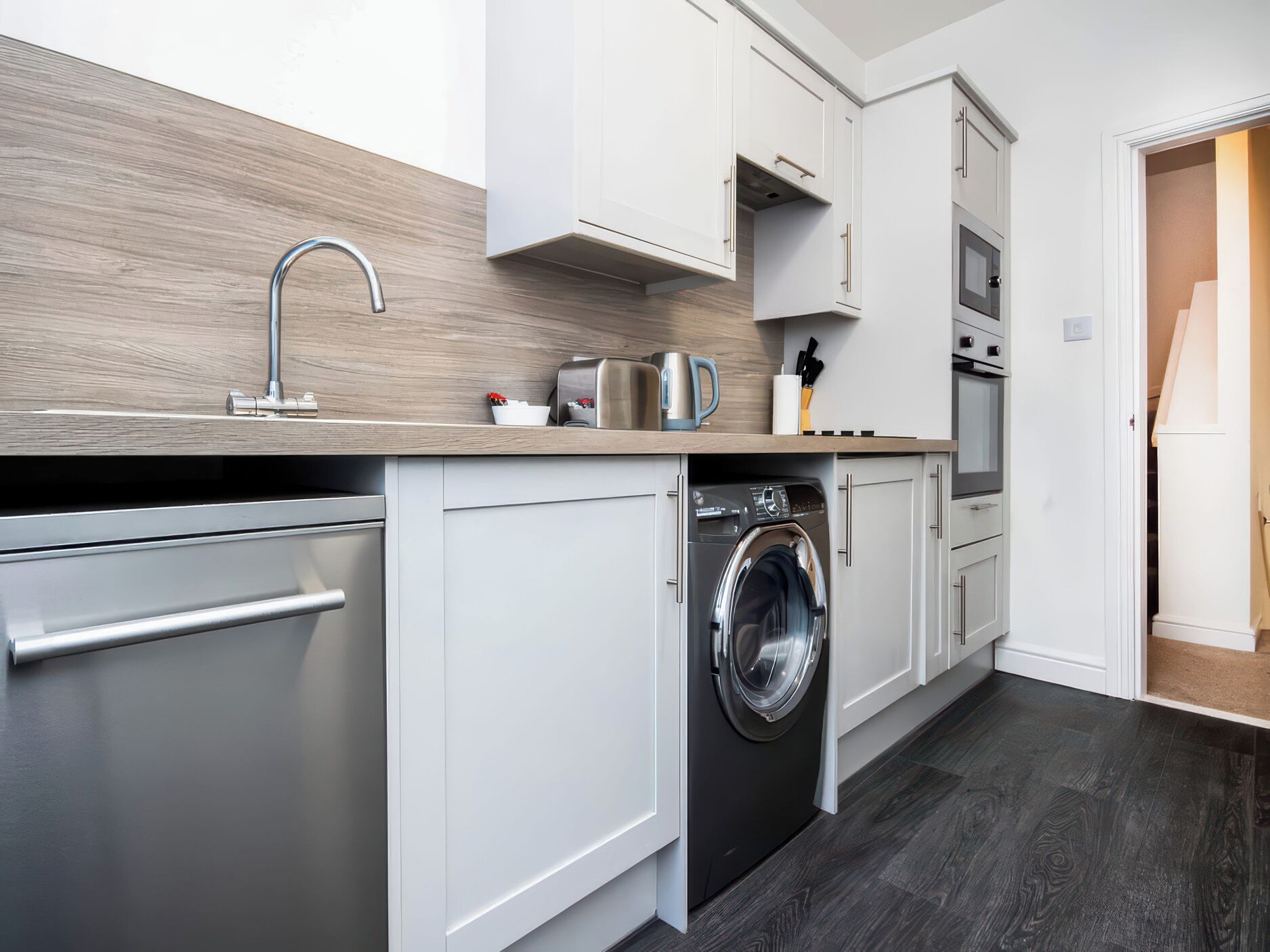 Batterie de cuisine, vaisselle et ustensiles