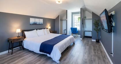 Lone Peak View + Mini Golf + Ski