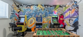 Hot Tub & Pickleball | Packed with Entertainment | Near BYU