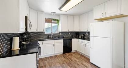Hot Tub | Pickleball | Arcade | Sleeps 15| By BYU