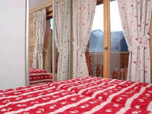 2 bedrooms, free WiFi