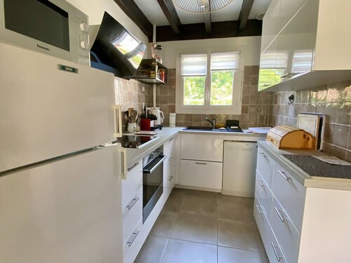 Charming terraced house, 3 rooms, 4 pers., parking, wifi, near city center