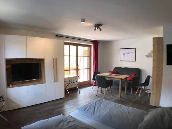 1 bedroom, iron/ironing board, WiFi - Apartments "Laber" for 2 persons, with kitchen (Oberammergau)