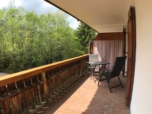 Outdoor dining - Apartments "Laber" for 2 persons, with kitchen (Oberammergau)