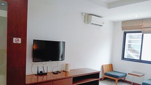 Studio | Desk, free WiFi - Yon INN Sukhumvit 4 - BTS Nana (Bangkok)