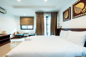 สตูดิโอ | โต๊ะทำงาน, Wi-Fi ฟรี, ผ้าปูที่นอน