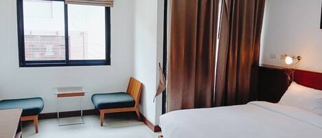 스튜디오 | 책상, 무료 WiFi