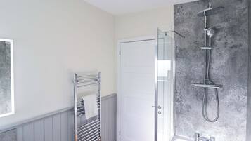 Cottage | Bathroom