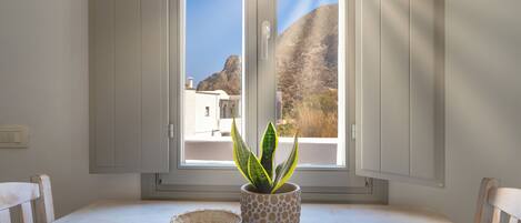 コンフォート アパートメント バルコニー プールビュー | WiFi (無料)