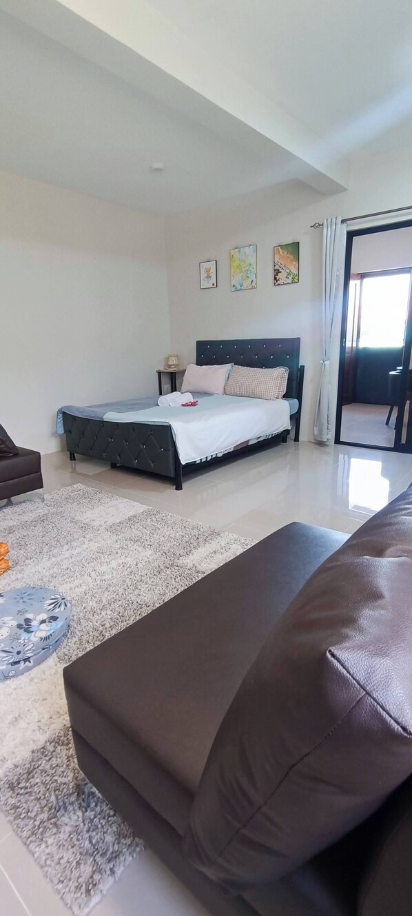 Room, Multiple Bedrooms, Balcony | 1 bedroom