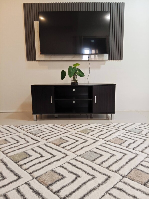 Room, Multiple Bedrooms, Balcony | Room amenity