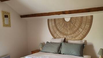 3 chambres, fer et planche Ă repasser, Wi-Fi, draps fournis