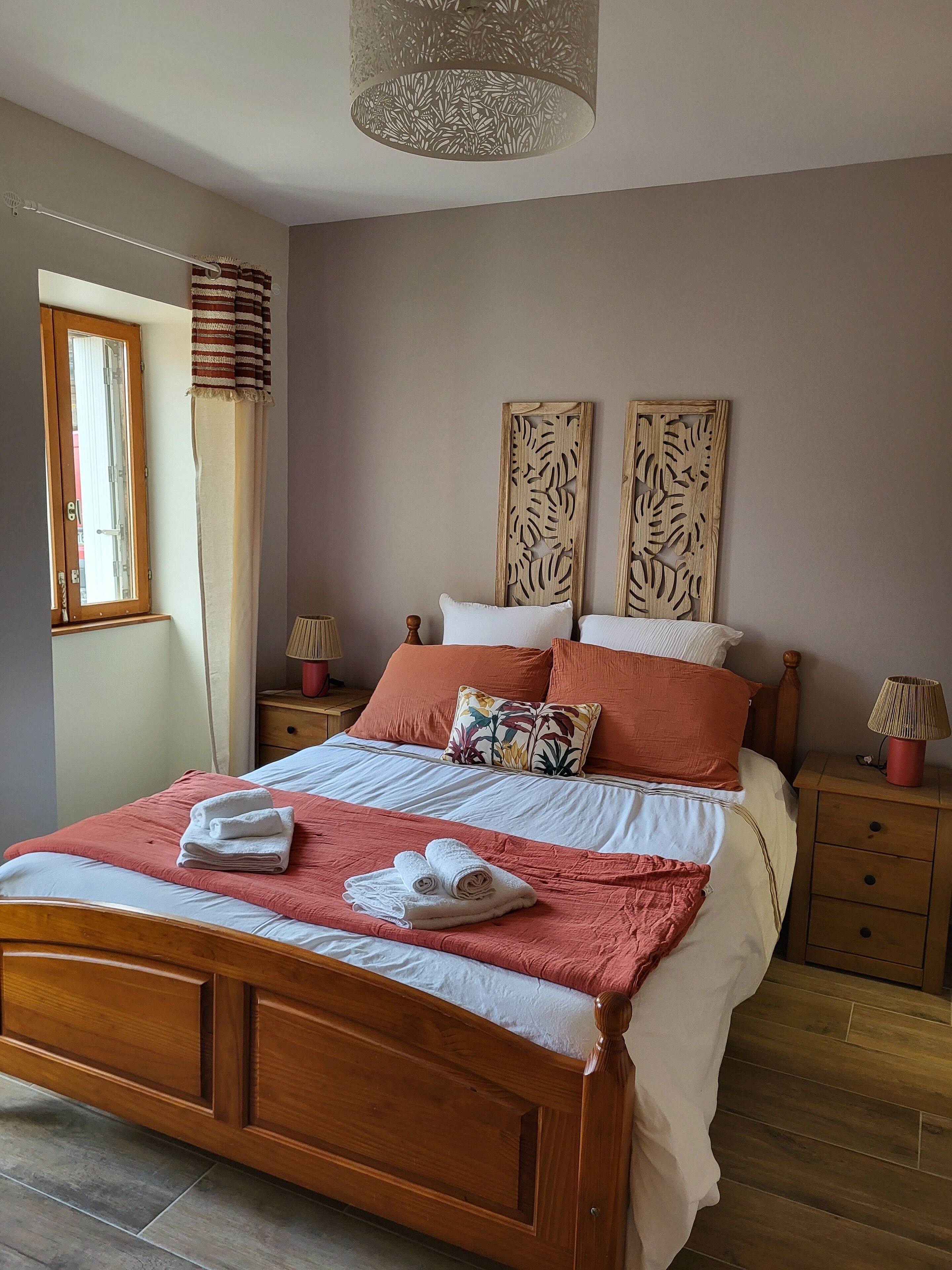 3 bedrooms, iron/ironing board, travel cot, free WiFi