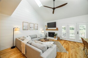 Smart TV, fireplace, offices, printers