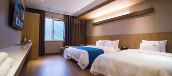 Amor Hotel