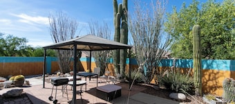 4-bedroom house in lovely Tucson with WiFi, AC