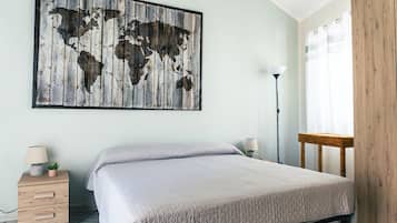 1 chambre, fer et planche Ă repasser, Wi-Fi, draps fournis