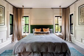 5 Schlafzimmer, Schreibtisch, Bügeleisen/Bügelbrett, WLAN