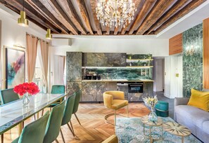 Apartment, City View | Private kitchen