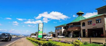 Sanel Hotel and Lounge Naivasha