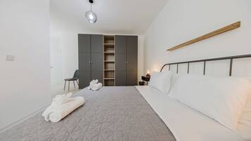 3 bedrooms, iron/ironing board, travel cot, free WiFi