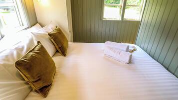 1 غرفة نوم وبديكورات فريدة لكل غرفة وطراز فريد لكل وحدة وواي فاي مجانًا