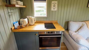 مستلزمات طهي/أطباق/أوعية