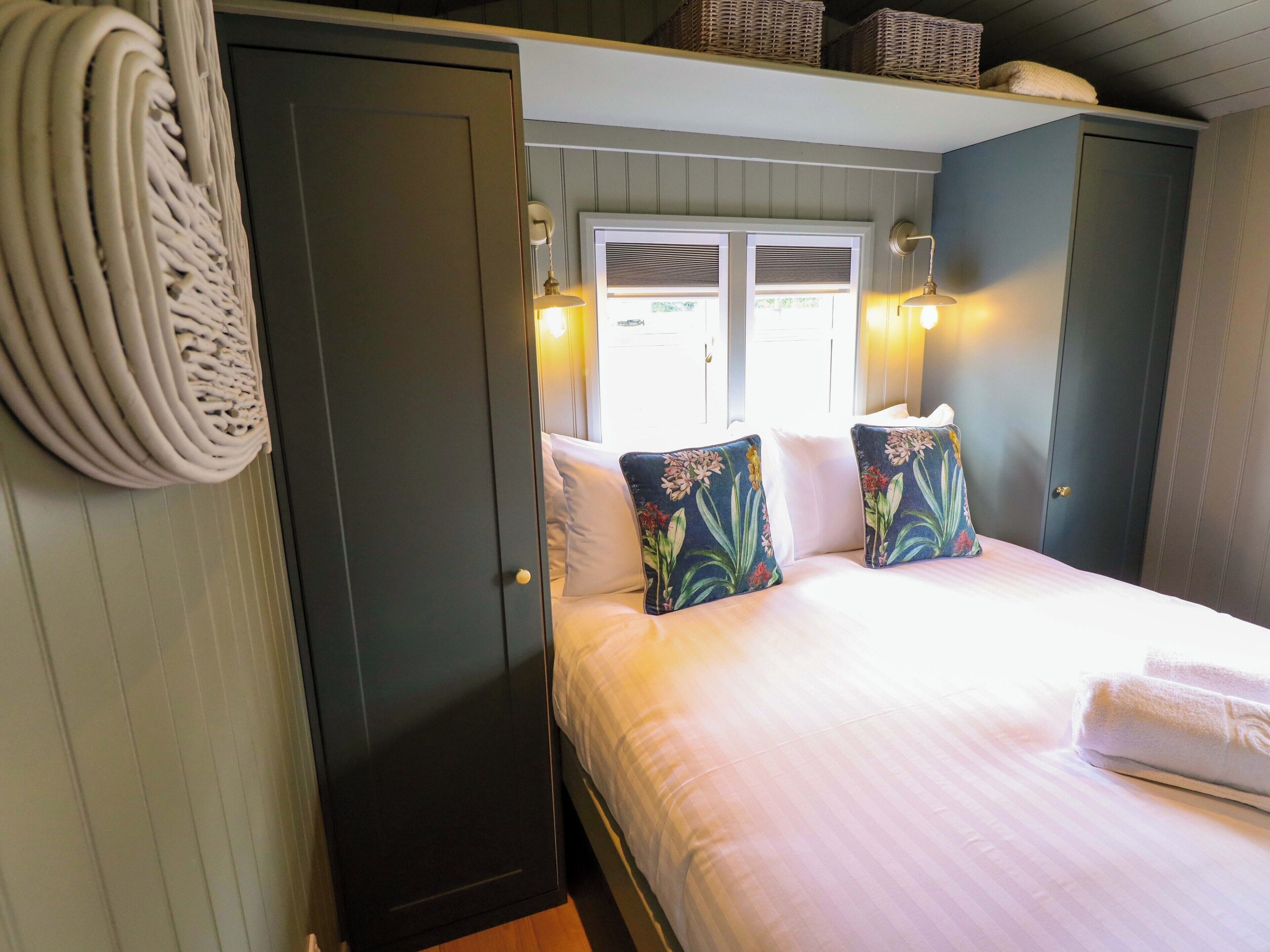 1 bedroom, individually decorated, individually furnished, free WiFi