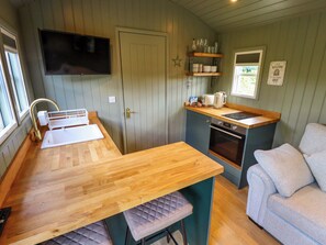 مستلزمات طهي/أطباق/أوعية