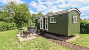 Cottage | Front of property - Bluebell (Grimsby)
