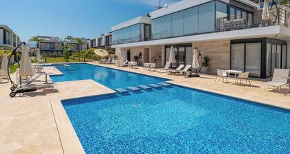 Vista Natura 54 | Beach Access | Rooftop Deck | Gated Community | Pool & Hot Tub