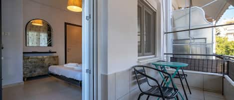 1 chambre, fer et planche à repasser, Wi-Fi, draps fournis