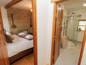 1 habitación, decoración personalizada y muebles diferentes