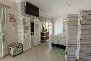 4 quartos, cofres nos quartos, ferros/tábuas de passar roupa