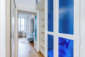 Comfort Apartment | Bathroom | Shower, hair dryer, slippers, towels