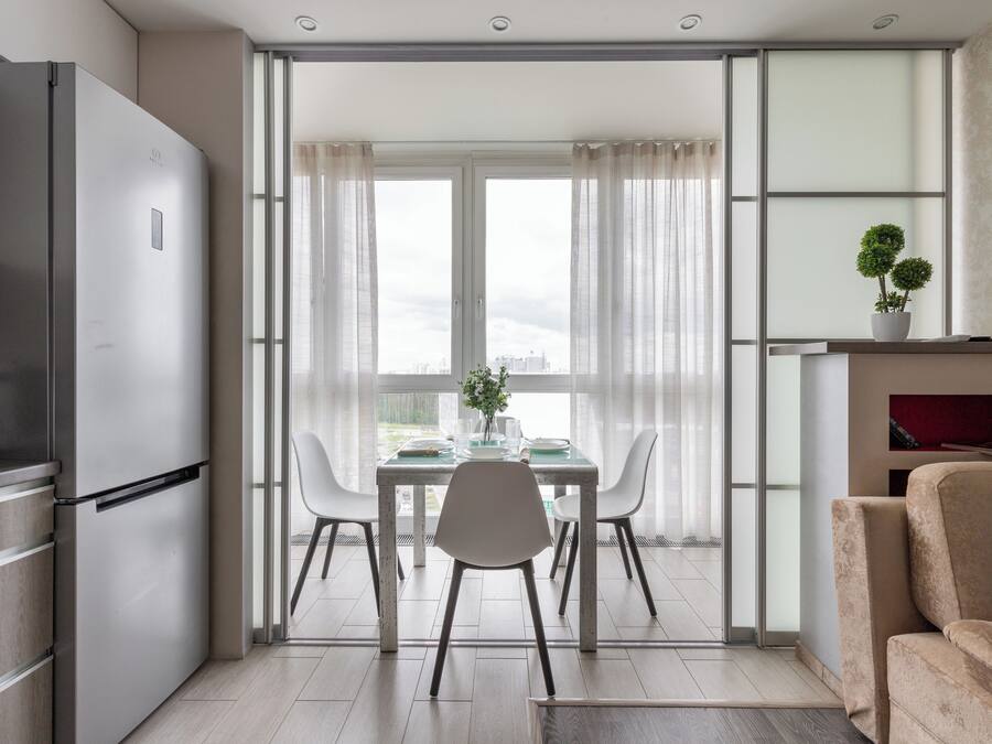Lejlighed - aircondition - byudsigt | Privat køkken | Køleskab/fryser i fuld størrelse, mikrobølgeovn, ovn, kogeplade
