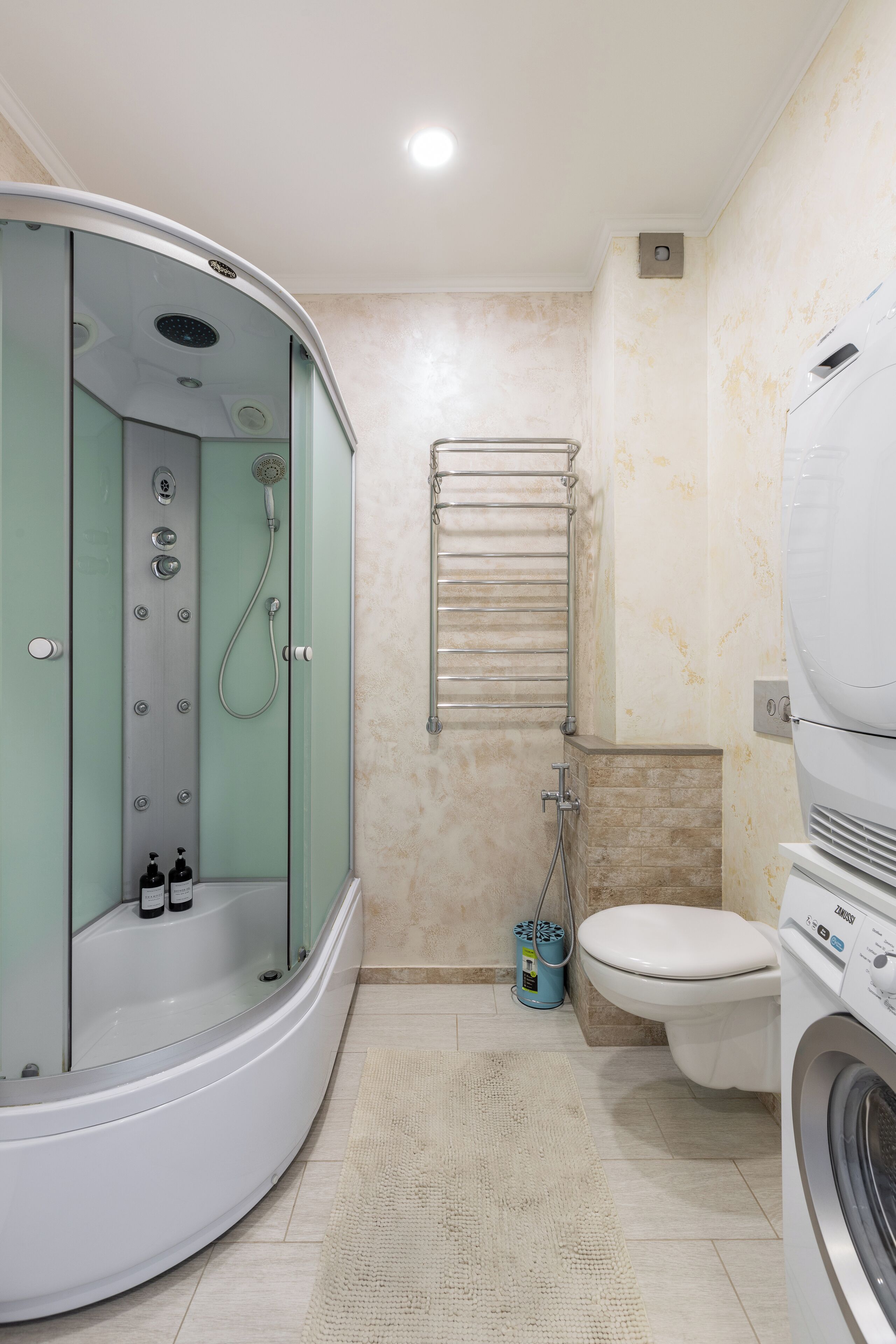 Apartment, Air conditioning, City View | Bathroom | Shower, towels, soap, toilet paper