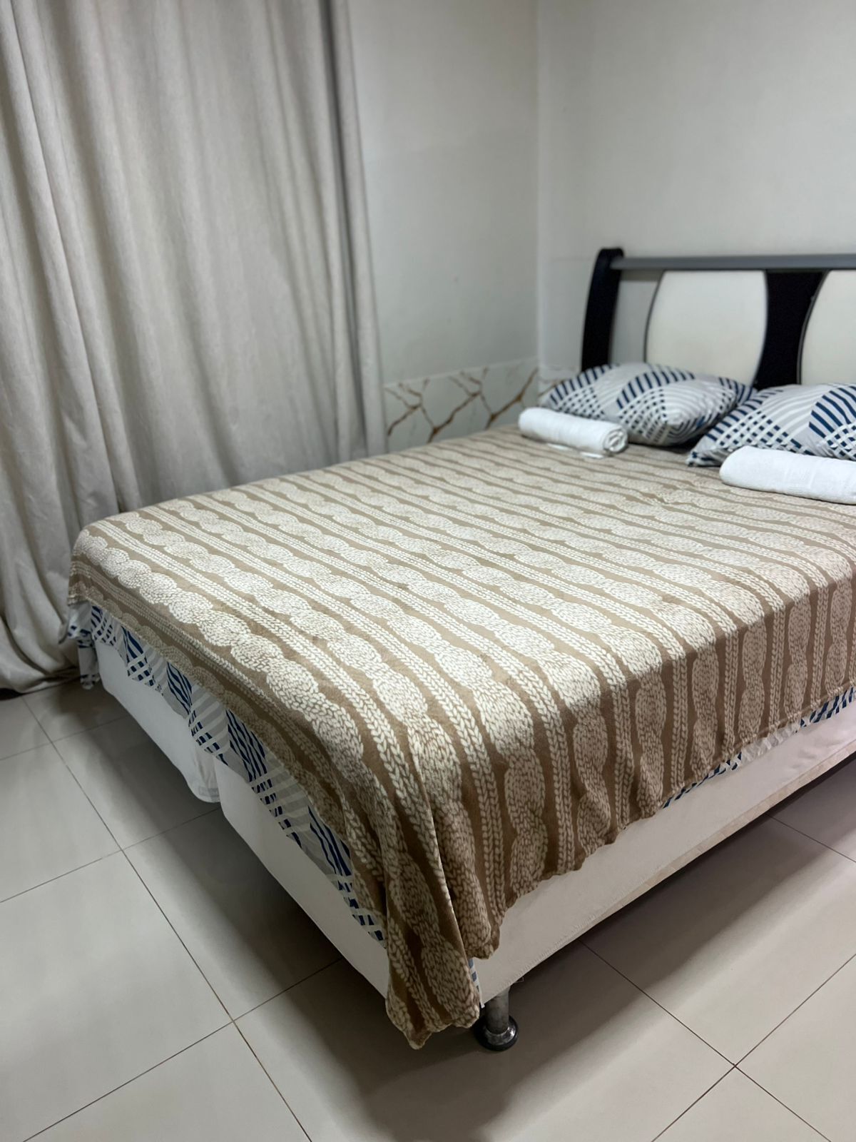 4 quartos, ferros/tábuas de passar roupa, Wi-Fi, roupa de cama