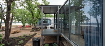 Futuristic Vessel Home of Tomorrow