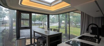 Vessel 6 - Contemporary Vessel Stay | Lake Access • Smart Comforts • Backyard