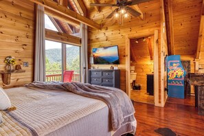 2 bedrooms, in-room safe, desk, iron/ironing board - Breathtaking Smoky Mountain Views-Hot Tub-Porch Swing-Refined Rustic Retreat (Sevierville)