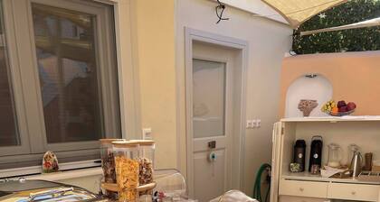 Spetses Center Comfy Apartment 1