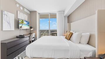 1 dormitorio, escritorio, tabla de planchar con plancha y wifi