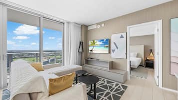 1 bedroom, desk, iron/ironing board, WiFi