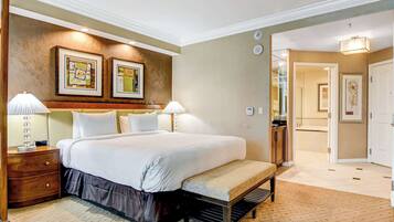 Desk, iron/ironing board, WiFi, bed sheets